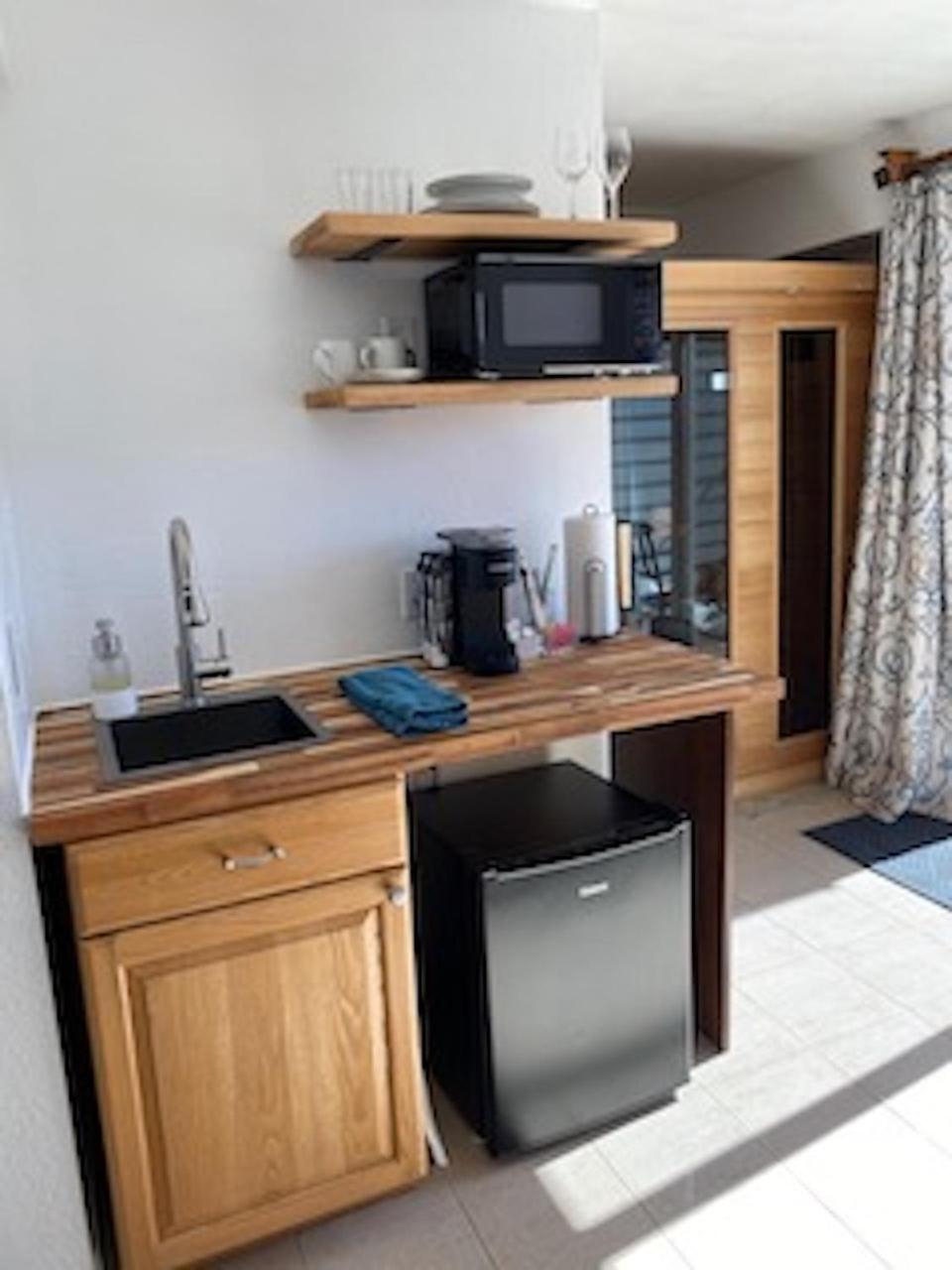 Pikes Peak Paradise Bed and Breakfast